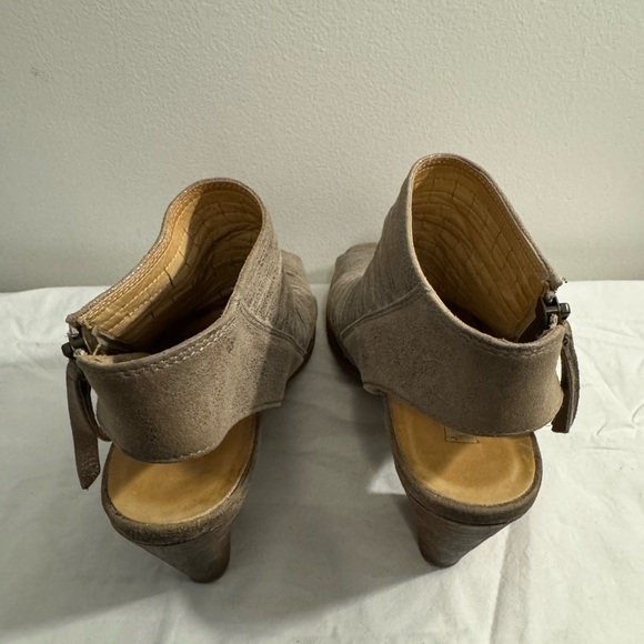 Paul Green Women's Metallic Peep-Toe Ankle Boots - Picture 3 of 5